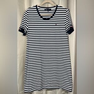 EUC Tommy Hilfiger Women's Casual Dress Size Medium 2021 Season